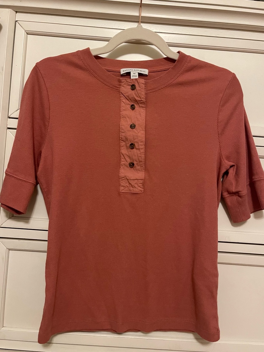 NEW Banana Republic Henley Tee